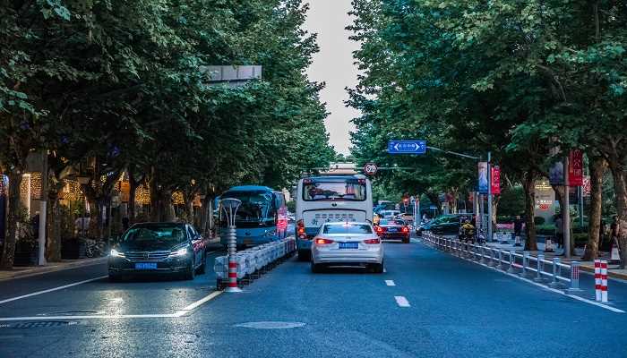 雙閃是什么意思 雙閃是什么意思 汽車雙閃是什么意思 生活